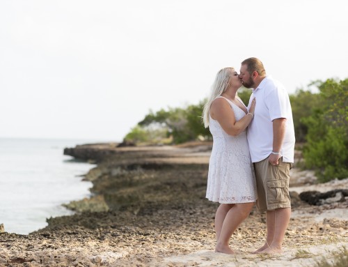 Romantic Honeymoon Bliss: Capturing Love at the Iconic Fofoti Tree on Eagle Beach
